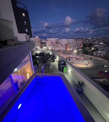 D Pool Top