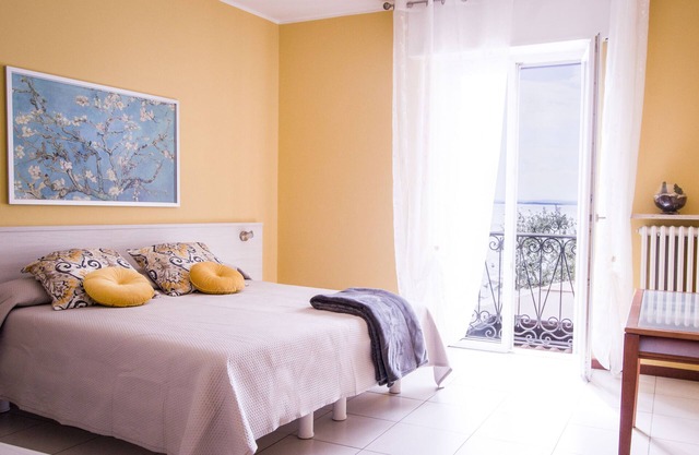 DAISY Apartment - 50 meters from the lake and the beach