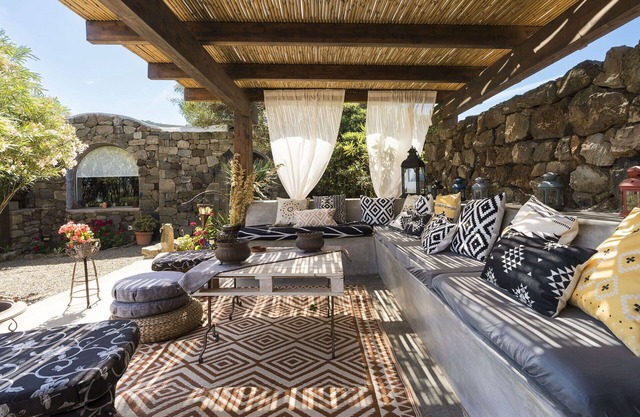 Dammuso with pool and wonderful outdoor spaces