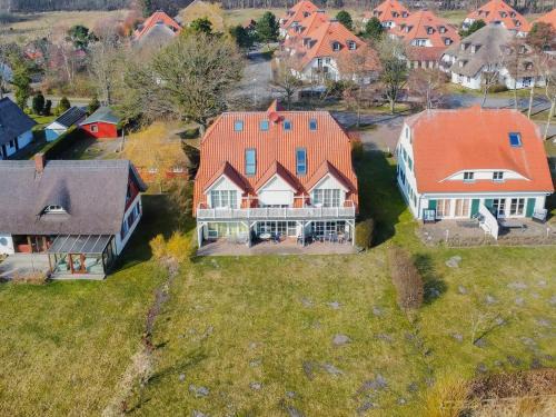 Das Gelbe vom Darss 6 "Clara"