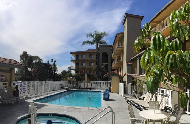 Days Inn by Wyndham Buena Park