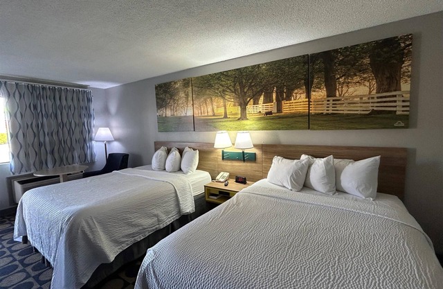 Days Inn by Wyndham Byron