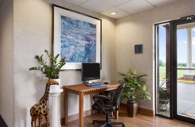 Days Inn by Wyndham Middletown