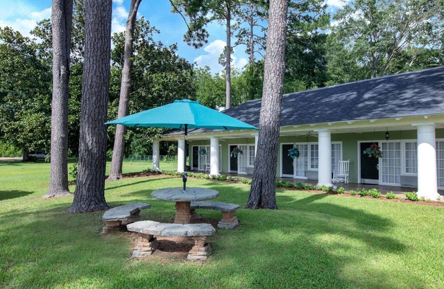 Days Inn by Wyndham Natchez