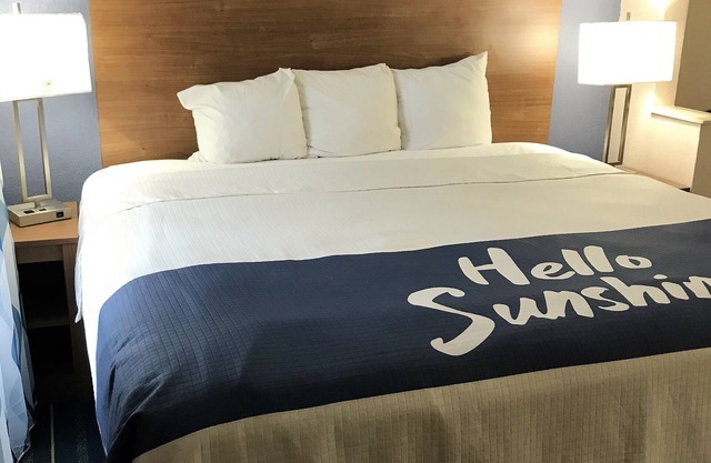 Days Inn by Wyndham Panama City