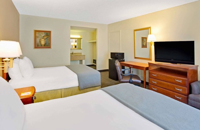 Days Inn by Wyndham Silver Spring