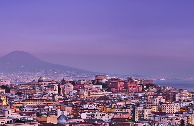 De Bonart Naples, Curio Collection by Hilton