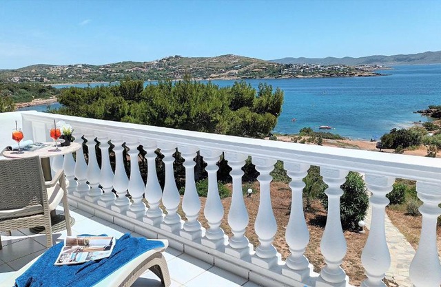 Dea Del Mare complex in front of the sea.