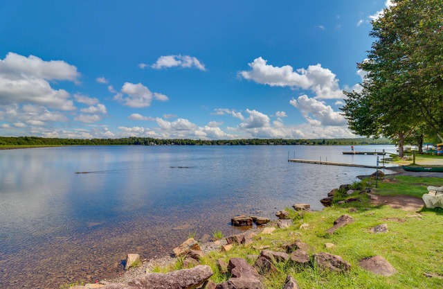 Deck, Fire Pit & Pool Access: Pennsylvania Home!