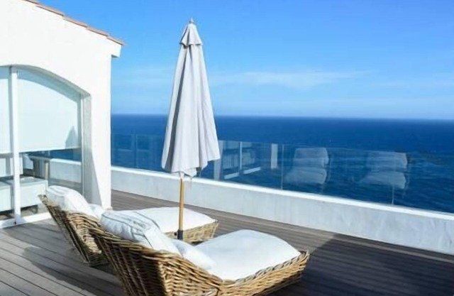 Delfín luxury Villa Water Front & Jacuzzi