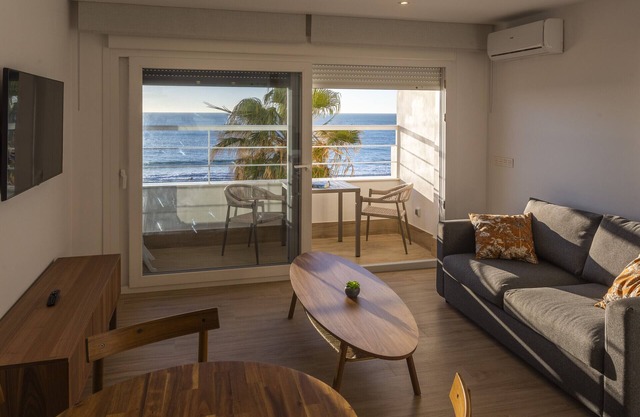 DELFIN Sunny Home by Cadiz4Rentals