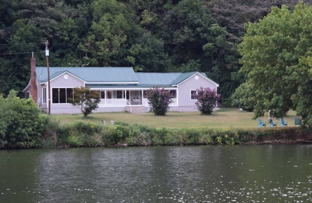 Deltopia on Waterfront New River/Claytor Lake