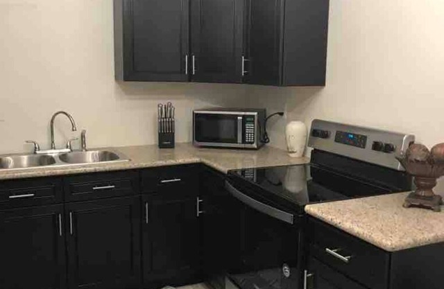 Delva’s Place- Gated 2 Bedroom Pet Friendly