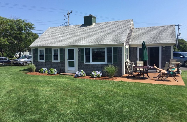 Dennis Seashores 27A Chase Ave Oceanfront - 4BR 2BA, private beach