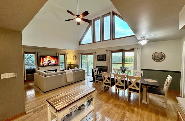 Der Bauernhof: Spacious & Charming Home on Historic Farm in Nature Setting