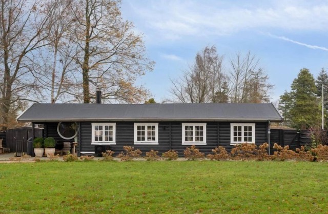 "Derik" - all inclusive - 3.1km from the sea by Interhome