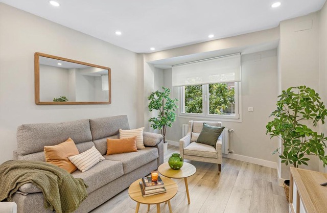 Descubre la Magia de Granada en este apartamento