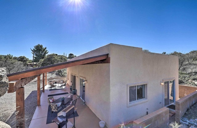 Desert Gem w/Patio + Grill, Near Oracle St. Park!