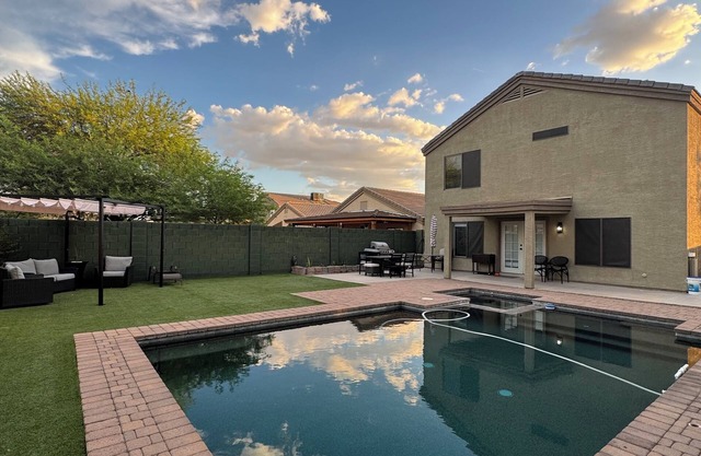Desert Paradise w/Hot Tub and Pool!