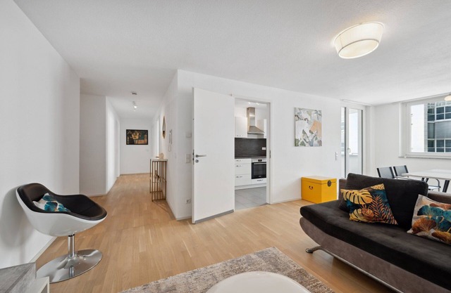Design 3 Room Apart. BAUHAUS I Balcony I Centre BB I Family & Pet I Homeoffice I