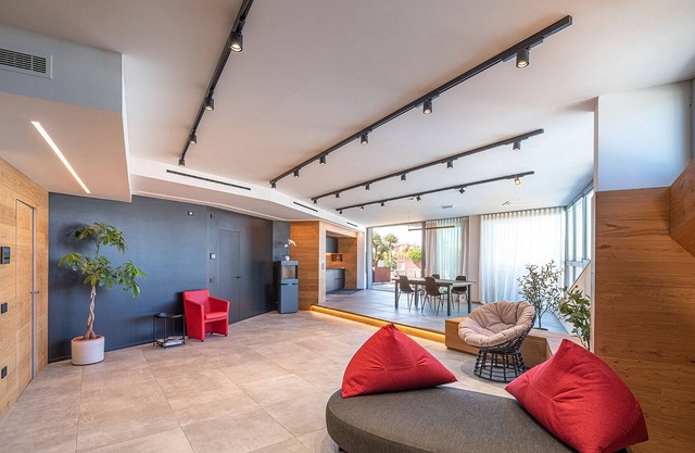 [Design Penthouse] 5 min from the Center and the Fair