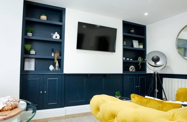 Designer Cardiff Apartments with Free Parking