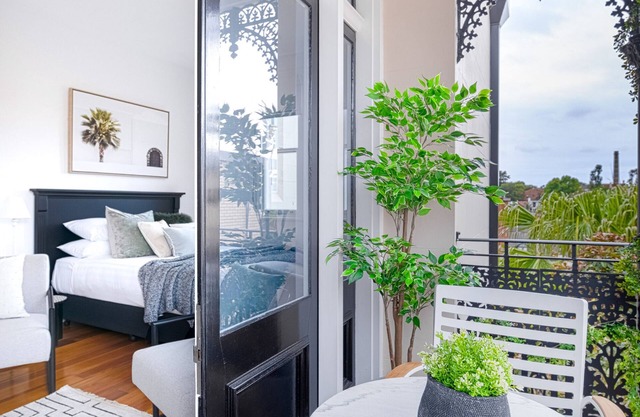 Designer Styled Studio in Central Trendy Glebe