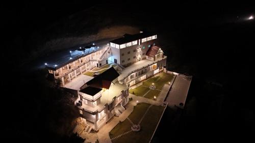 Destination Resort Thandiani