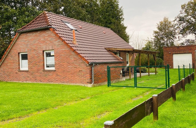 Detached Frisian house home harbour