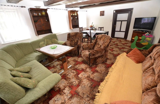 Detached holiday home with 5 bedrooms and billiards in northern Bohemia