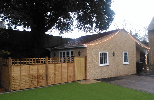 Detached luxurious 1 bed annexe, less than 5 mins walk into Milford on Sea