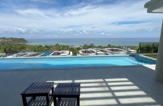 Diamond beach OceanView Villa
