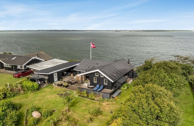 "Diderik" - 20m to the fjord by Interhome