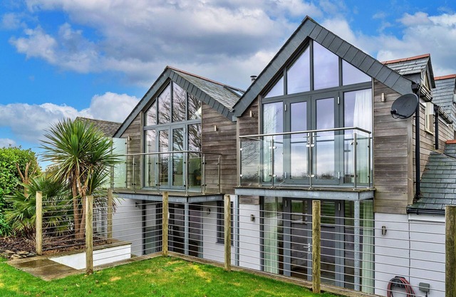 Dingles Cottage by Interhome