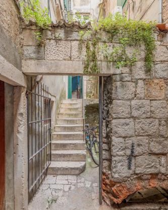 Diocletian's Corner