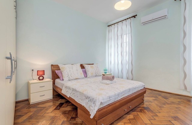 Diocletian's Corner, Three Bedroom Apartment