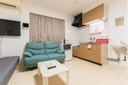 Direct Access to Umeda Private Stay for 3 Guests
