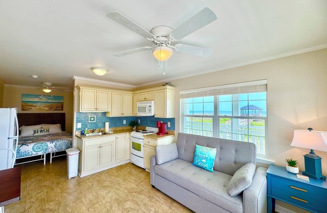 Direct Oceanfront and Sunset View with Pool and Wifi in brilliant Atlantic Beach
