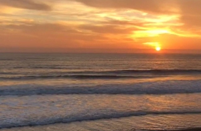 Direct - Oceanfront -3BR Get Away