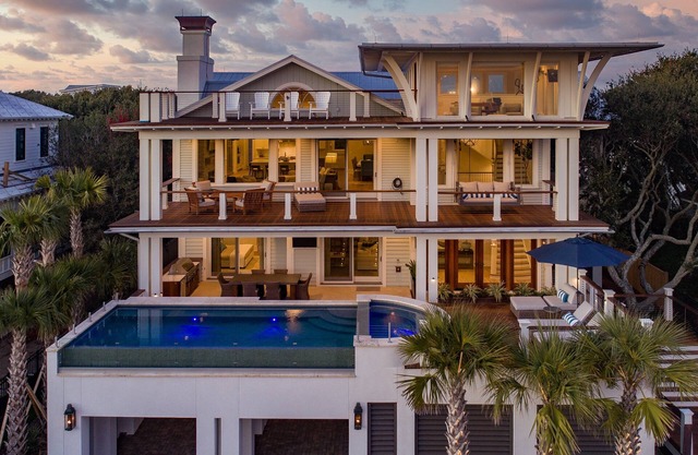 Discounts! Featured Luxury home- across from beach, pool/hot tub, elevator, Ocean Views!