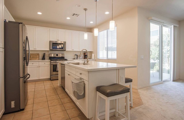 Discover Elegance on Granada Rd