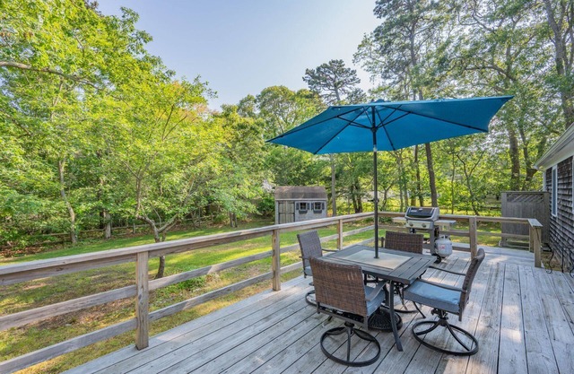 Dog-Friendly Eastham Retreat, Minutes to Shore