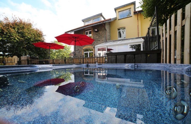 Dolce Villa Pool and Wellness