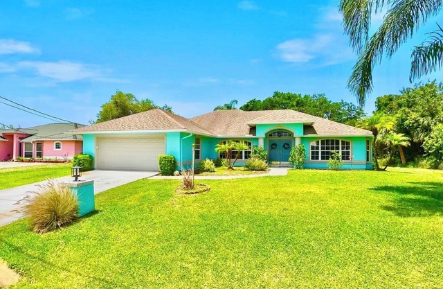 Dolphin Cove Paradise