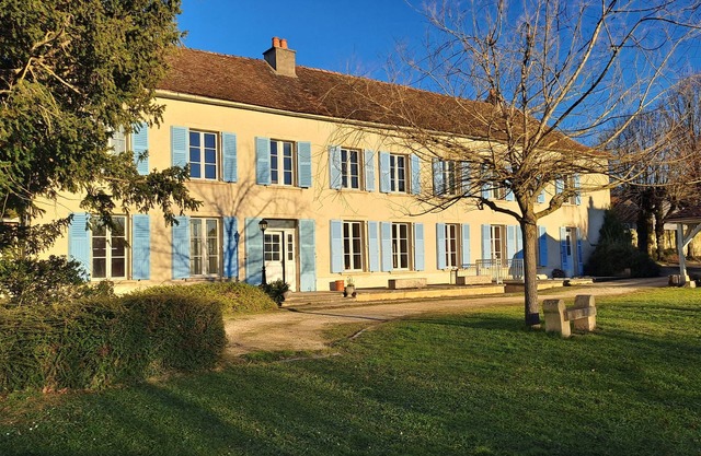 Domaine des Tilleuls - Grand Jardin avec Piscine privée sur le Canal de Bourgogne