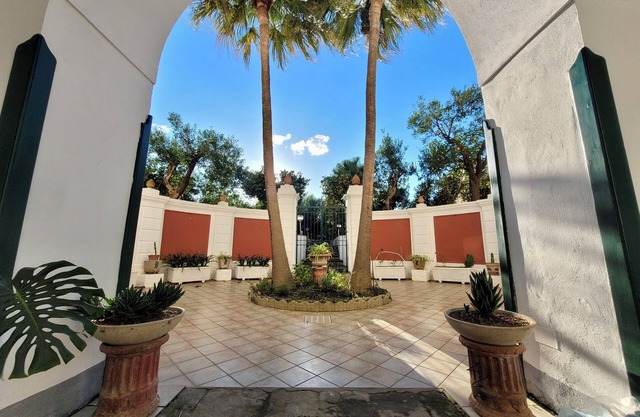 Donna Rita suite with garden