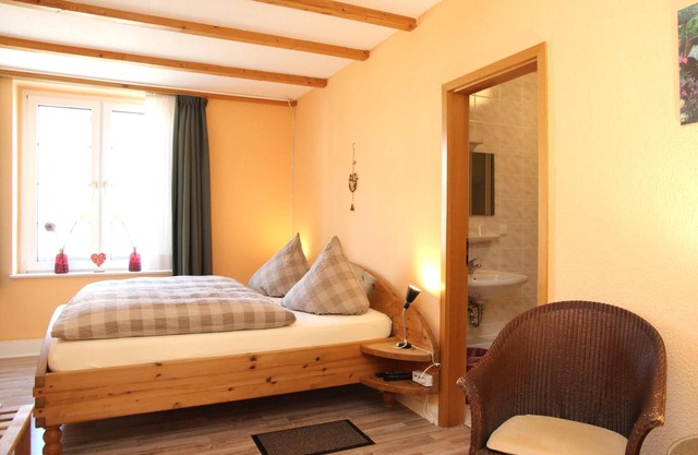 Double room 3 & 4 with WC and shower or bath