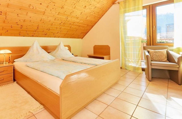 Double room 4 - Gäste- und Weinhaus Haus Schatzgarten