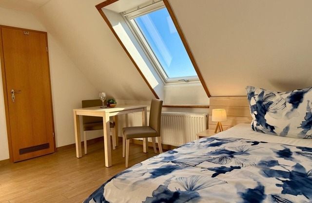 Double room for 3 guests with 21m² in Neu Hirschburg (271161)