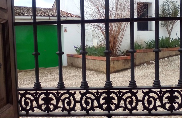 DOUBLE ROOM Nº 6. SHARED KITCHEN